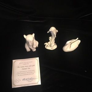 Vintage 3 Lenox Ivory and 24 k Gold Figurines